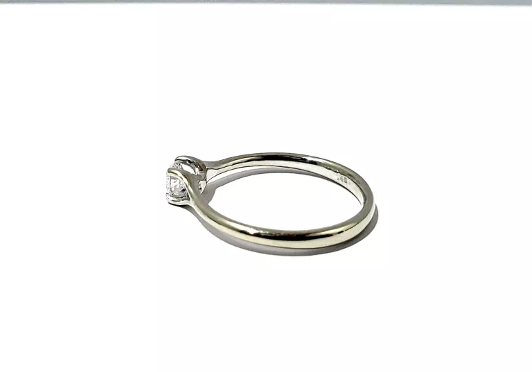 ŚLICZNY ZŁOTY PIERŚCIONEK 585 2,16 G 0,26 CT R.16