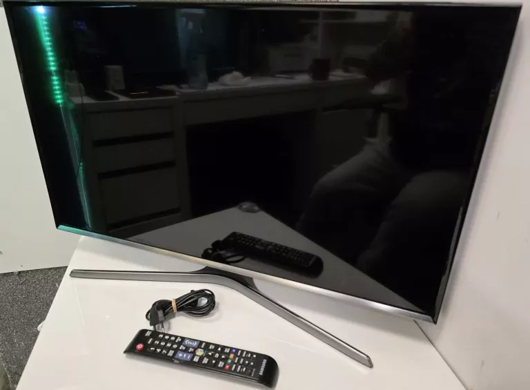 TV SAMSUNG UE32J5500 + PILOT