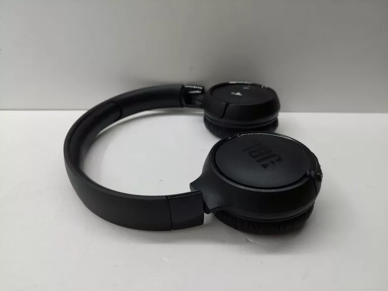 NAUSZNE SŁUCHAWKI BRZPRZEWODOWE JBL TUNE 525 BT