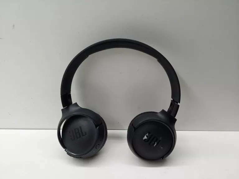 NAUSZNE SŁUCHAWKI BRZPRZEWODOWE JBL TUNE 525 BT