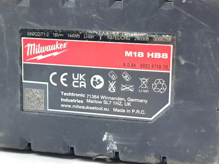 SZLIFIERKA MILWAUKEE M18 BOS125 + AKU 8.0AH