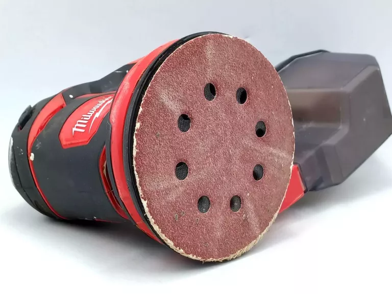SZLIFIERKA MILWAUKEE M18 BOS125 + AKU 8.0AH