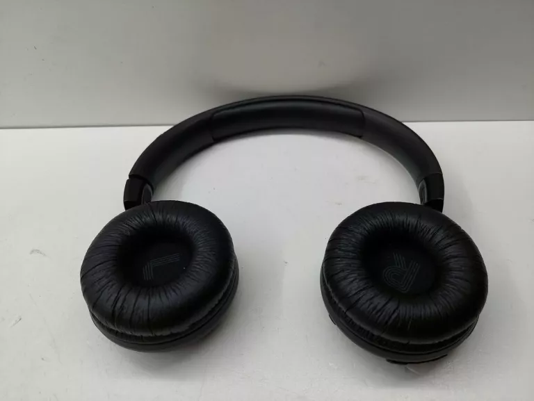 NAUSZNE SŁUCHAWKI BRZPRZEWODOWE JBL TUNE 525 BT