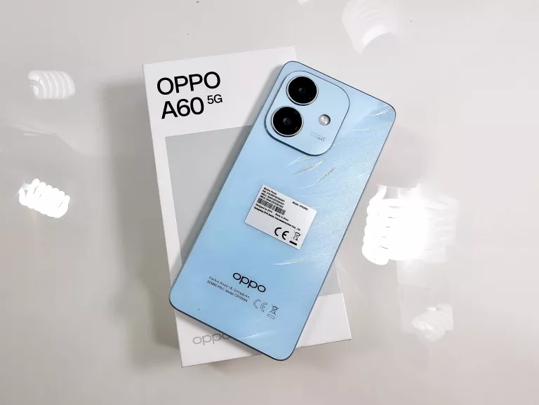 SMARTFON OPPO A60 4 GB / 128 GB 5G NIEBIESKI
