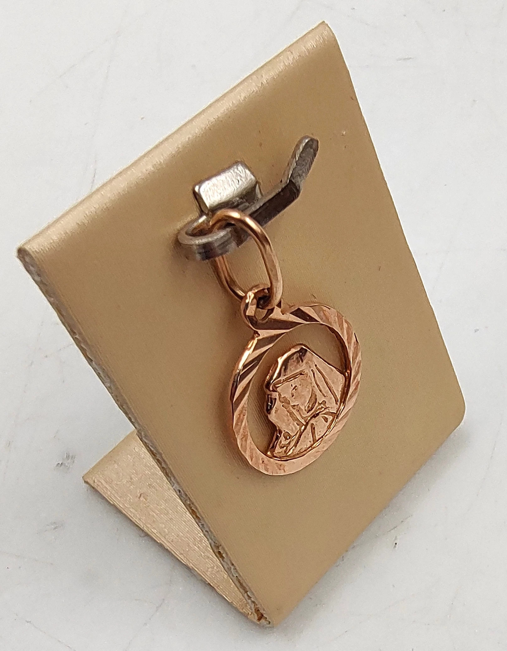 piekna-zlota-zawieszka-matka-boska-095g585-stan-11323-2