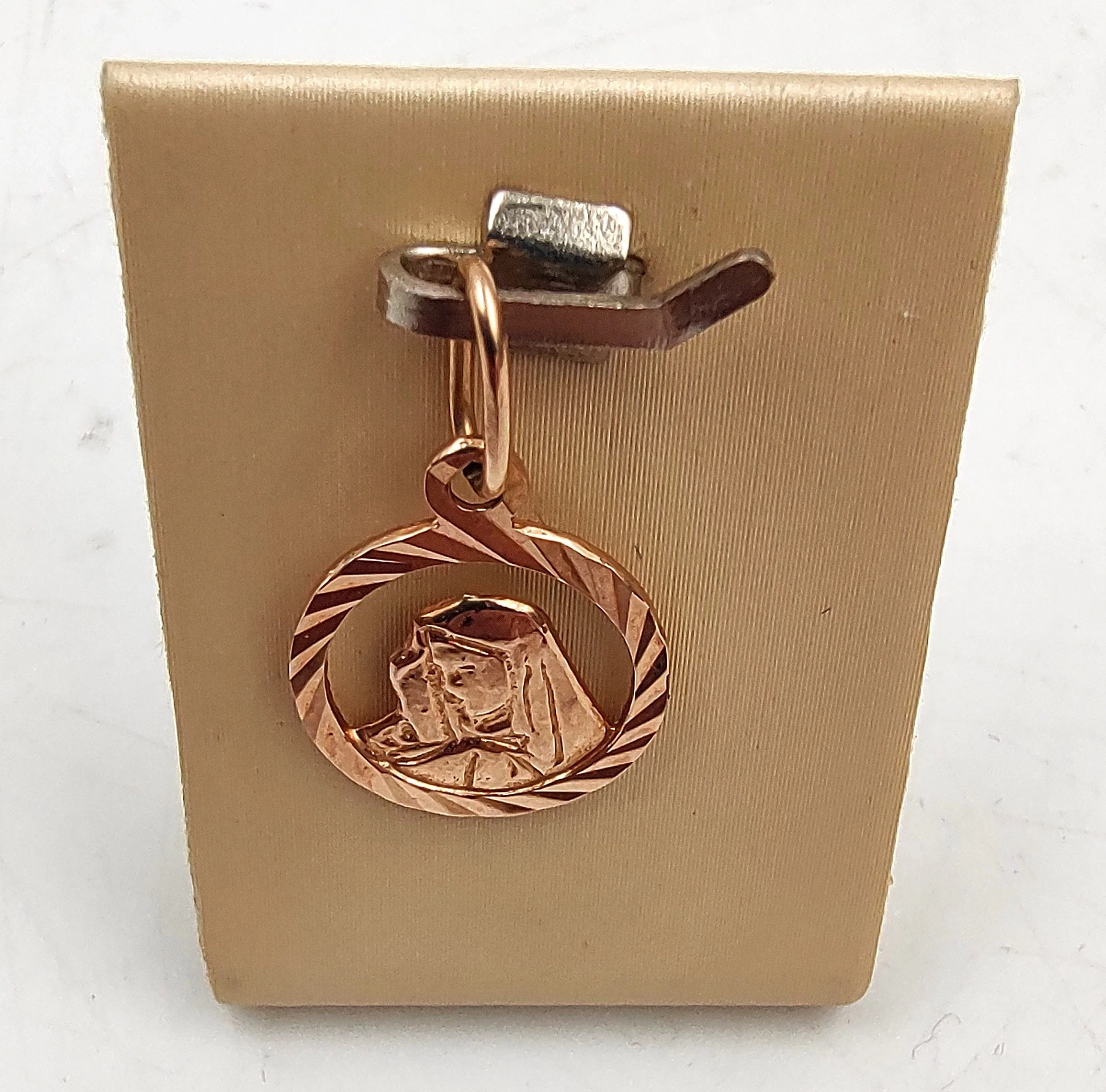 piekna-zlota-zawieszka-matka-boska-095g585-i-armii-wojska-polskiego-10e-kolobrzeg