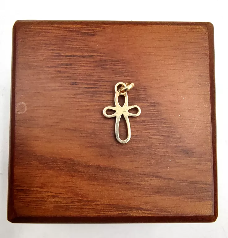 delikatna-zlota-zawieszka-krzyzyk-062g585-kolor-dominujacy-205826-225106