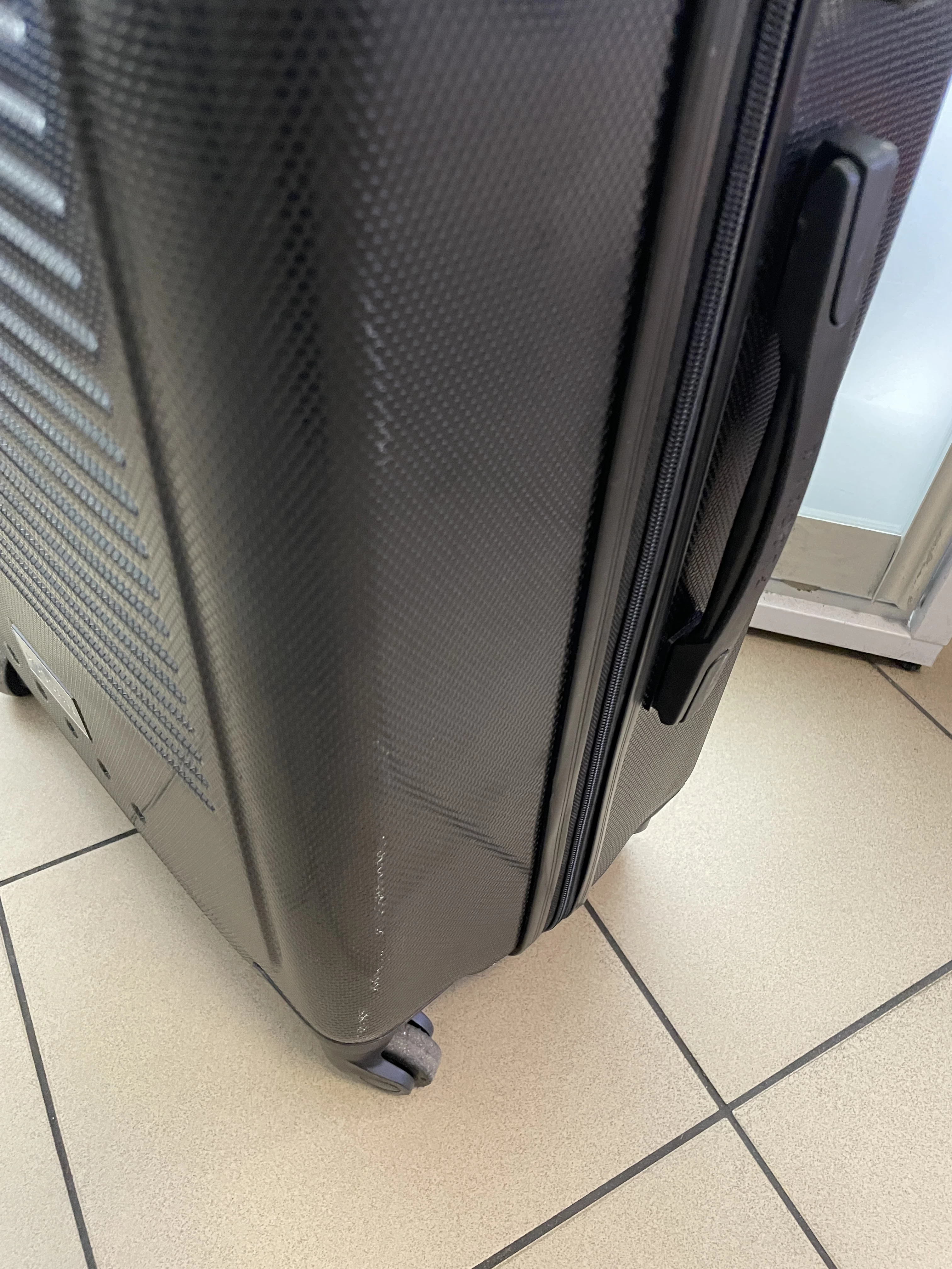 walizka-srednia-abs-puccini-granatowa-abs016b-7a-pojemnosc-63