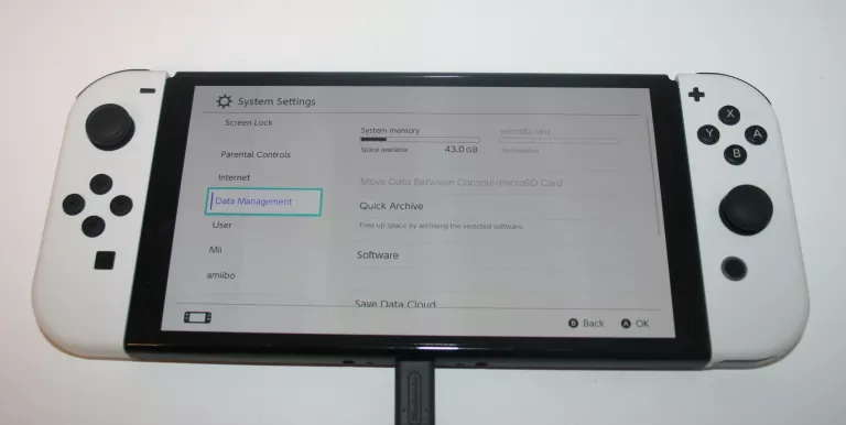 KONSOLA NINTENDO SWITCH OLED