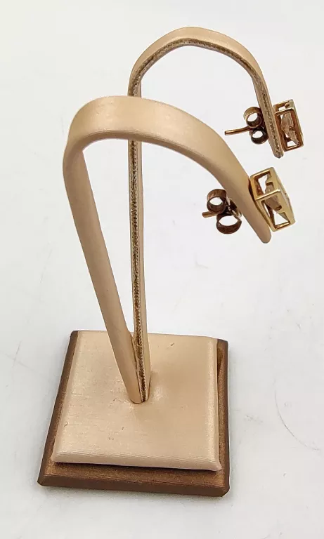 wyjatkowe-zlote-kolczyki-kwadraty-z-bialymi-kamieniami-148g585-rodzaj-zapiecia-2207-1