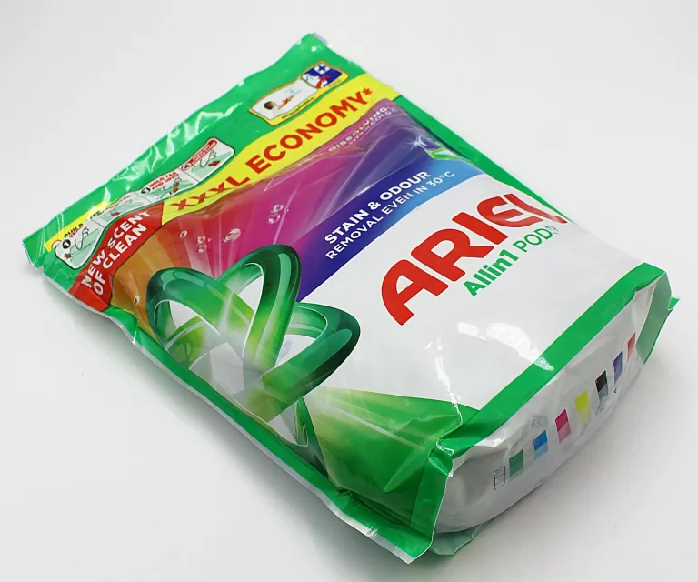 KAPSUŁKI DO PRANIA ARIEL COLOR - 50 SZT.