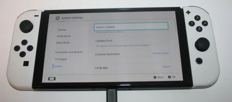 KONSOLA NINTENDO SWITCH OLED