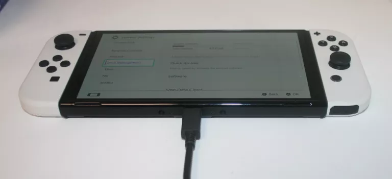 KONSOLA NINTENDO SWITCH OLED