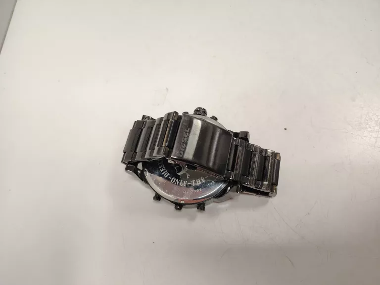 ZEGAREK DIESEL DZ7395