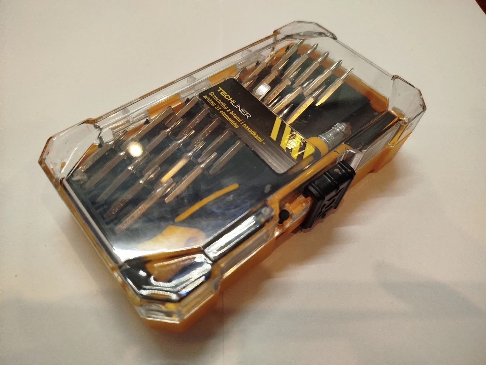 techliner-grzechotka-z-bitami-i-nasadkami-armii-krajowej-30b-lodz-nowa