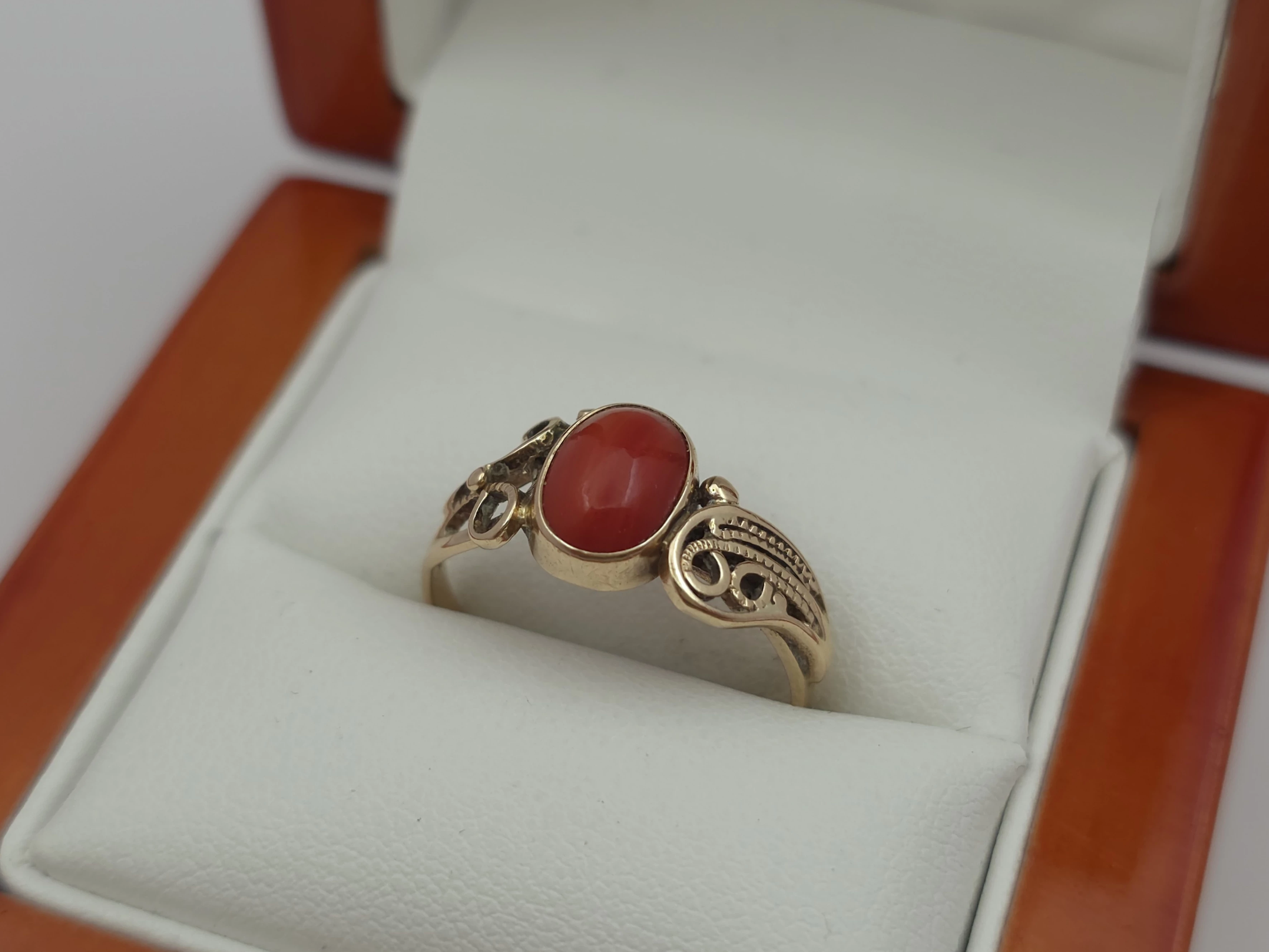 zloty-pierscionek-z-koralem-585-14k-r16-223g-marka-226434-1704211