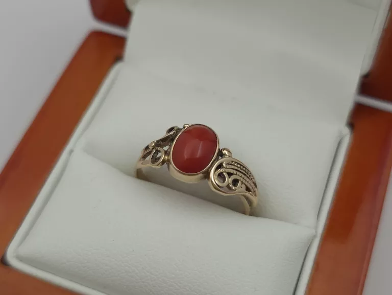 zloty-pierscionek-z-koralem-585-14k-r16-223g-karmelicka-45a-krakow