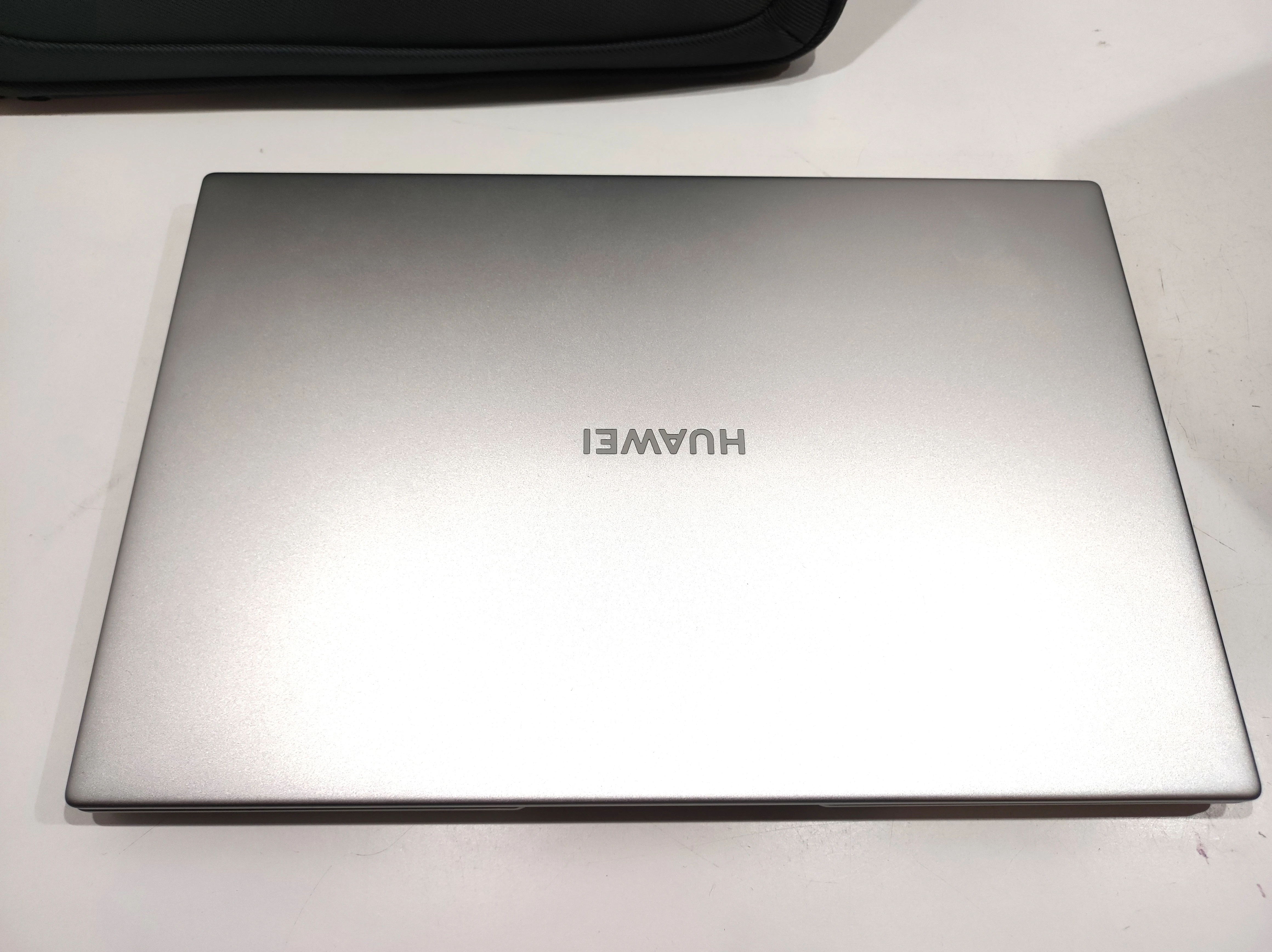 laptop-huawei-matebook-d14-14-nbl-waq9r-8512gb-przekatna-ekranu-1400
