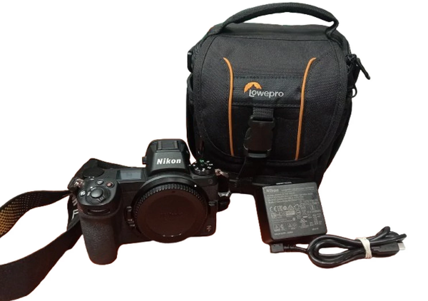 aparat-cyfrowy-nikon-z7-body-przebieg-migawki-13203-model-zalaczonego-obiektywu-nikkor-24-200-f4-63-vr