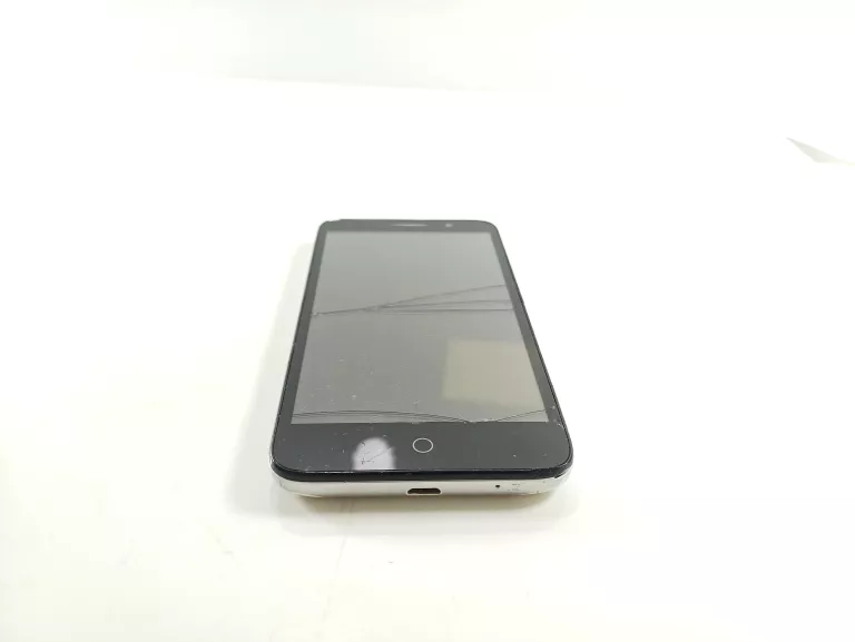 TELEFON ALCATEL ONE TOUCH POP 3 5 1 GB / 8 GB 4G (LTE) SREBRNY OPIS