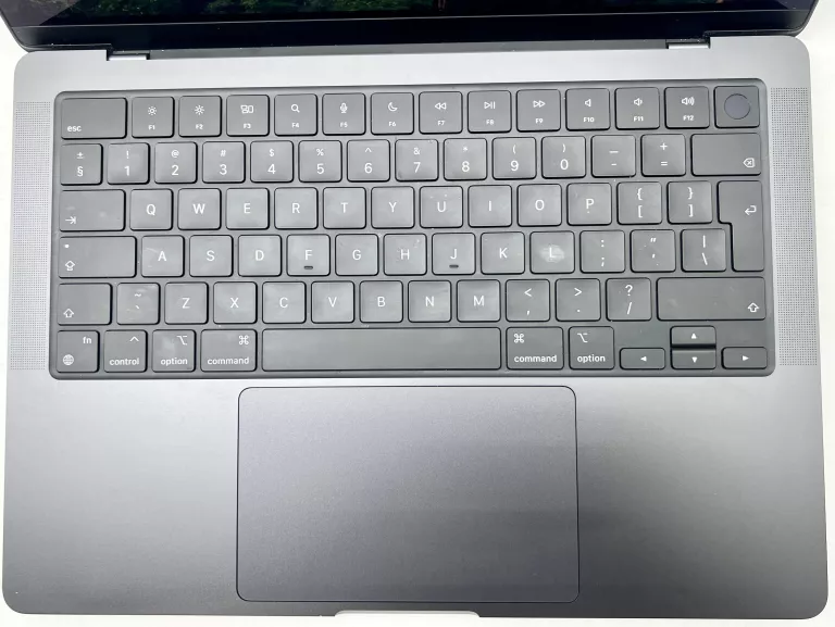LAPTOP MACBOOK PRO A3401 M4 PRO SSD 512GB 24GB RAM KOMPLET STAN BDB