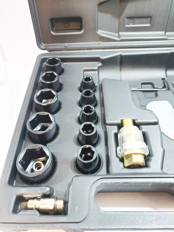 STANLEY KLUCZ PNEUMATYCZNY 1/2" Z NASADKAMI 160157XSTN