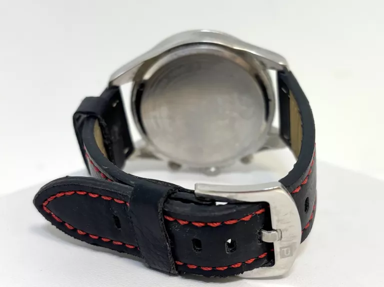 ZEGAREK PERFECT W501