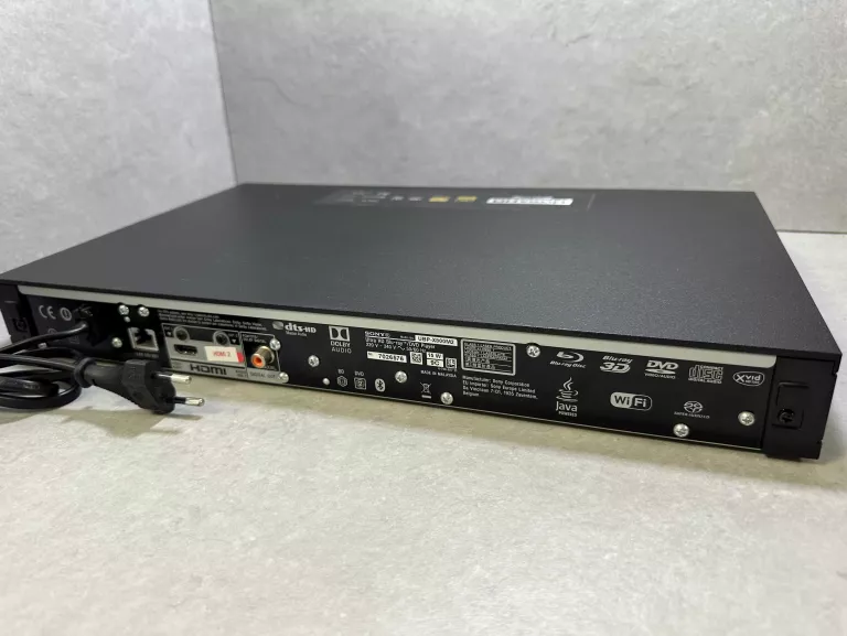 UBP-X800M2 – ODTWARZACZ BLU-RAY 4K HDR KOMPLET