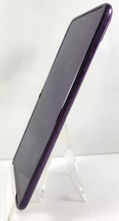 TELEFON MOTOROLA RAZR 40 8/256GB