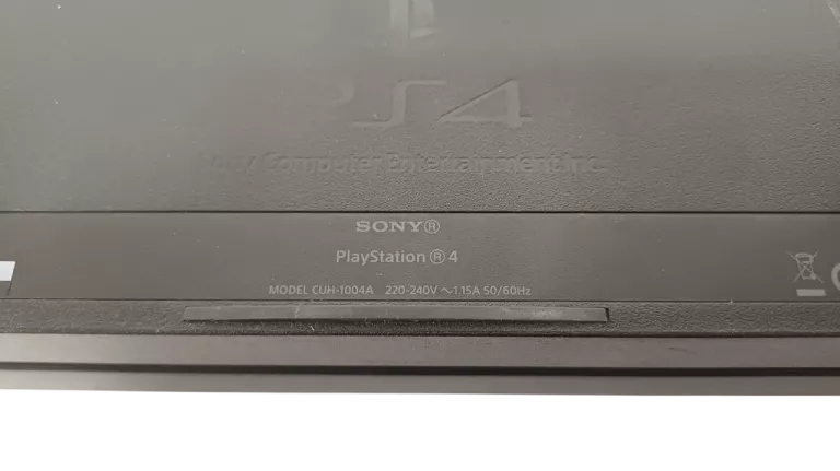 KONSOLA PS4 CUH-1004A