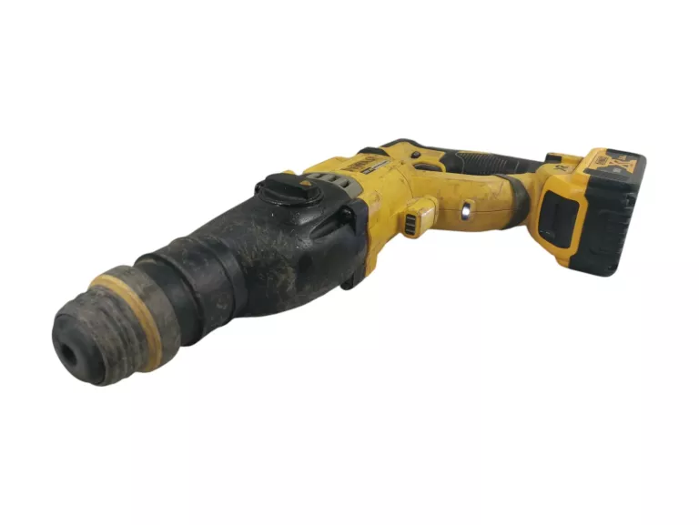 MŁOTOWIERTARKA DEWALT DCH263