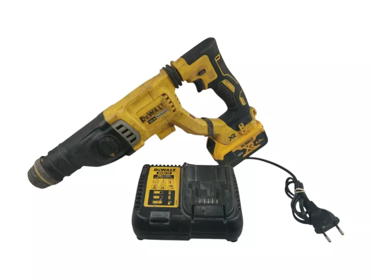MŁOTOWIERTARKA DEWALT DCH263