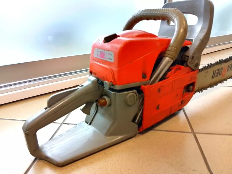 PIŁA SPALINOWA PN 5200