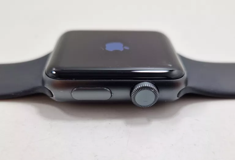 APPLE WATCH SERIES 3 42 MM CZARNY A1859
