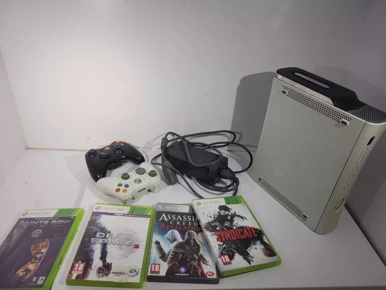 KONSOLA XBOX 360 2 PADY + GRY 120GB