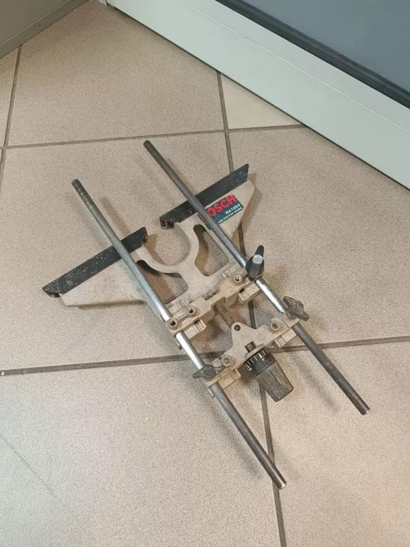 BOSCH RA 1054 PROWADNICA DO FREZARKI
