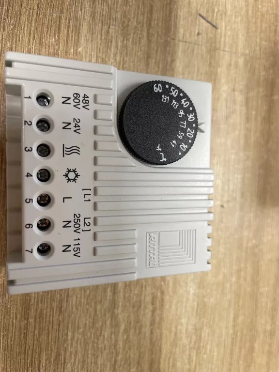 TERMOSTAT SZAFY ROZDZIELNICY RITTAL SK3110 5-60 *C [SK 3110]