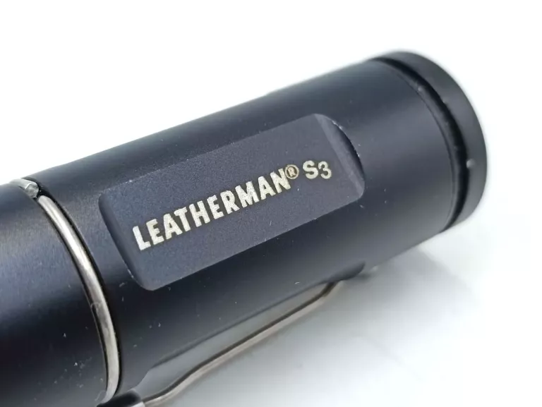 LATARKA LEATHERMAN SERAC S3