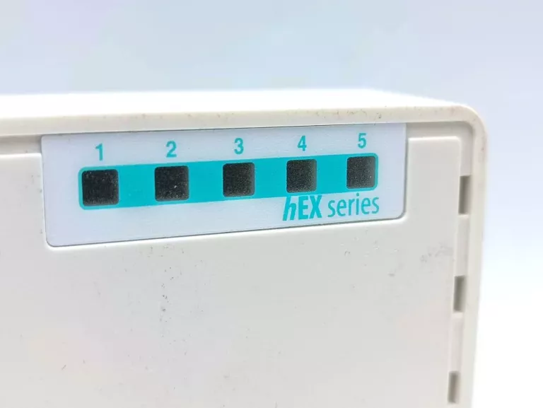 ACESS POINT HEX RB750GR3