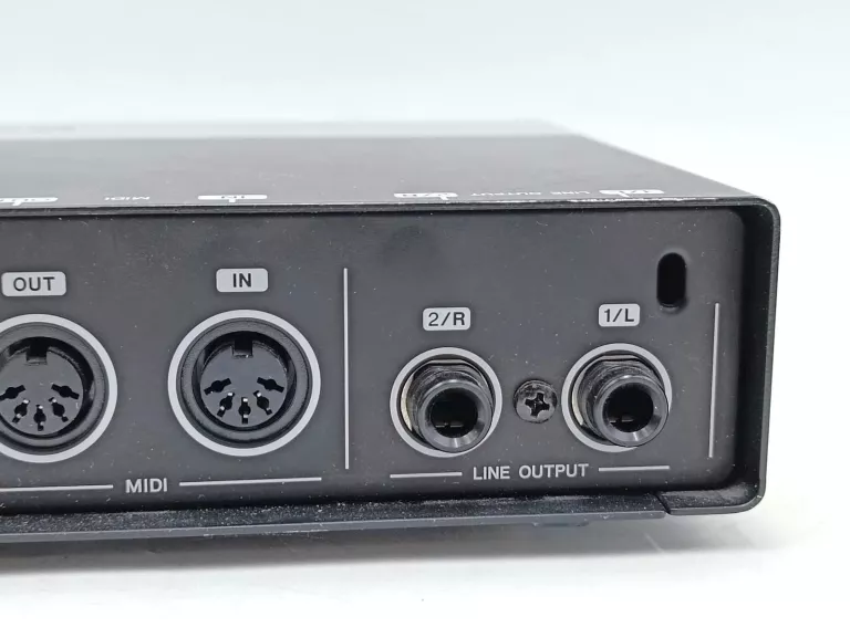INTERFEJS USB AUDIO STEINBERG UR22