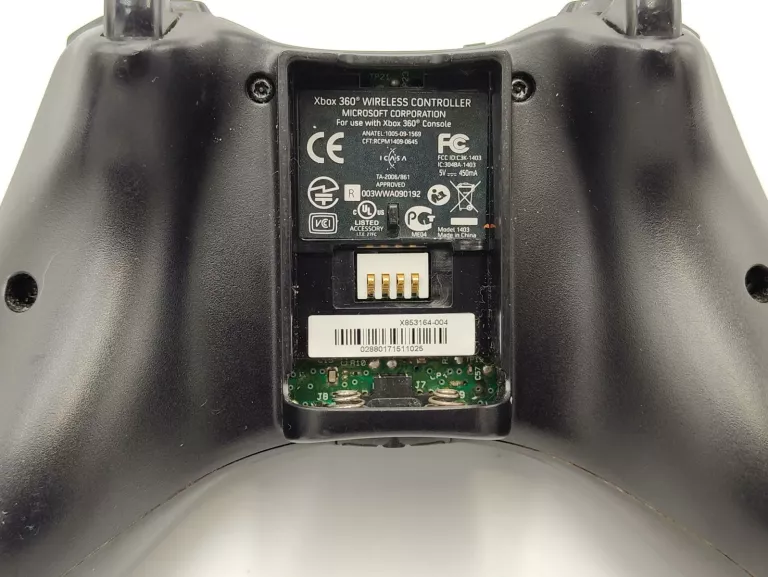 KONSOLA XBOX 360 E PAD ZASILACZ