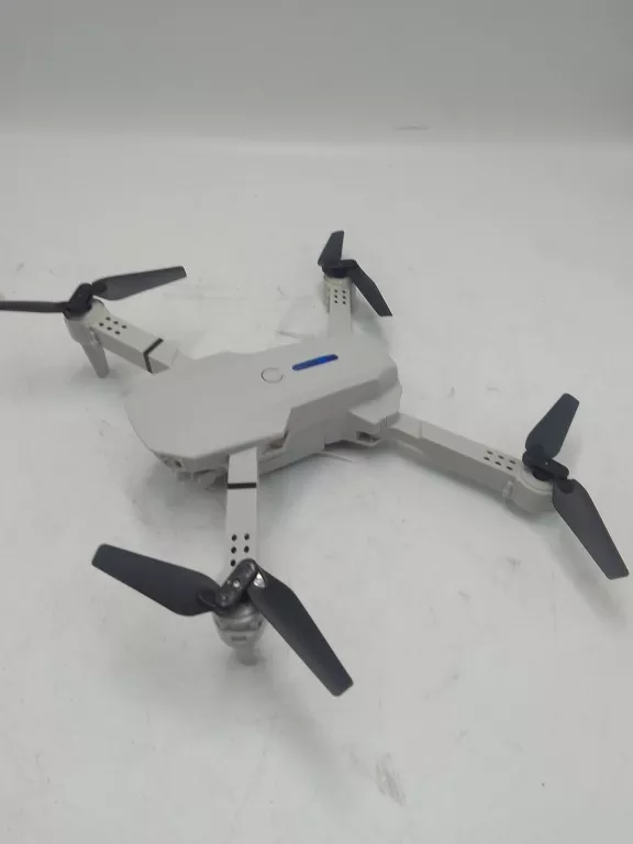 dron-e88-pro-foldable-drone-kod-producenta-693546236483133990