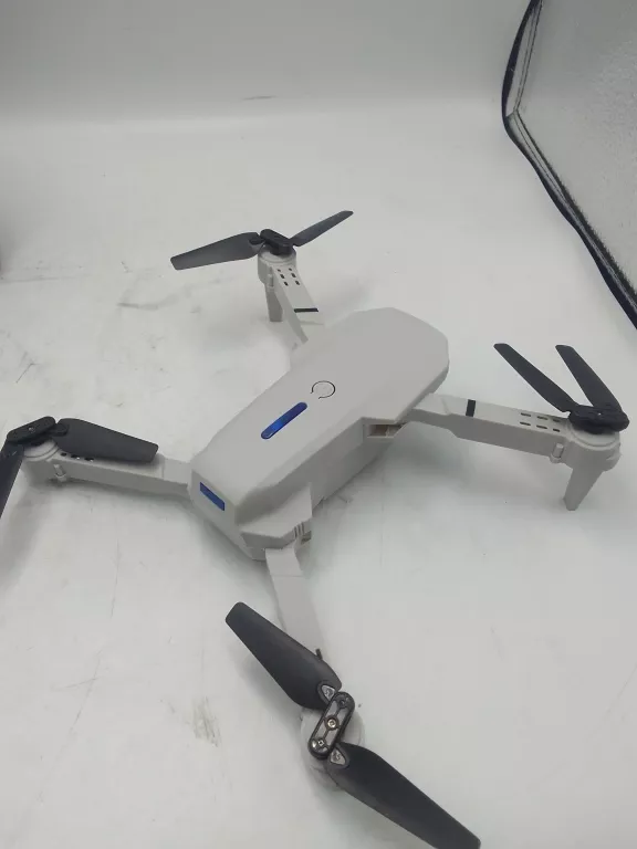 DRON SZKOLENIOWY GIROX E88 PRO