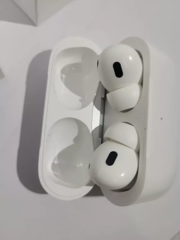 APPLE AIRPODS PRO