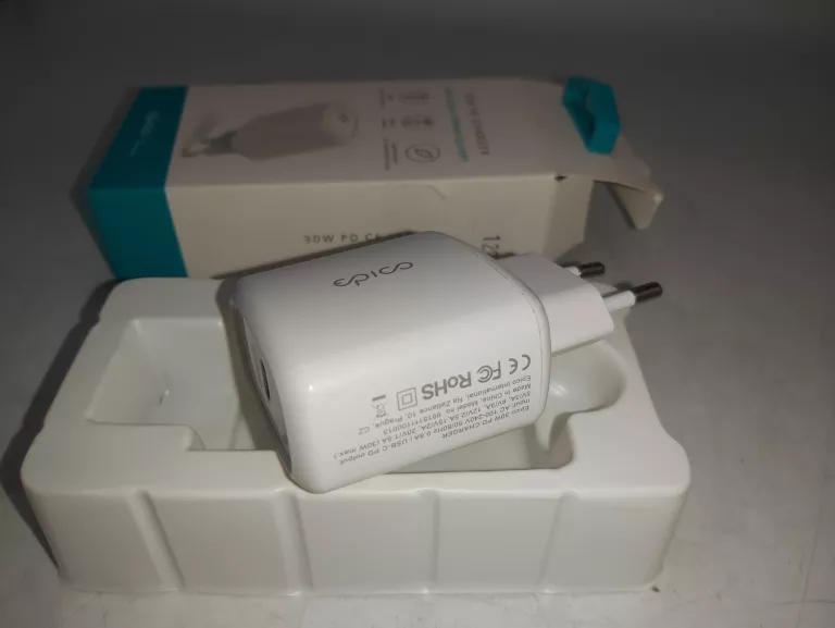 ŁADOWARKA EPICO 30W PD CHARGER USB-C W PUDEŁKU