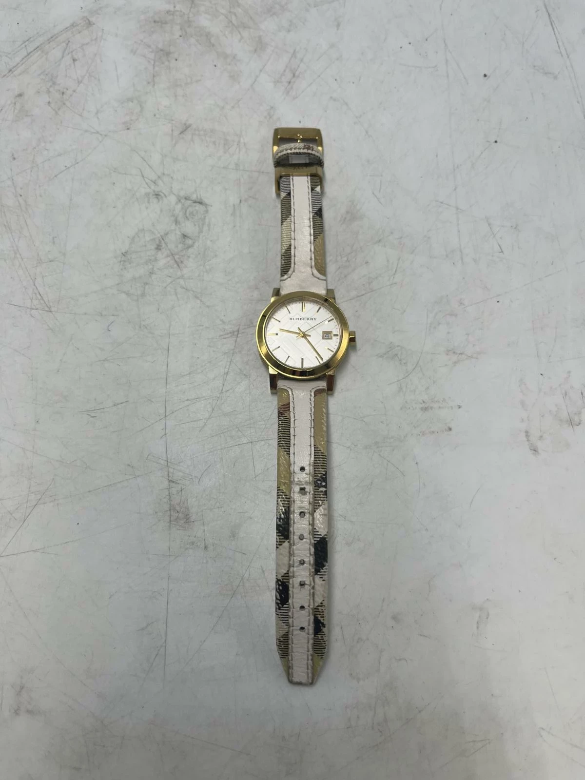 zegarek-damski-burberry-bu9110-ean-gtin-4051432858611