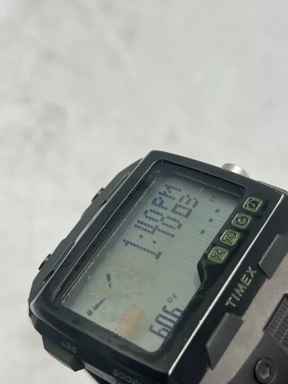 ZEGAREK TIMEX EXPEDITION M810