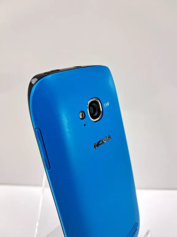 TELEFON NOKIA LUMIA 710