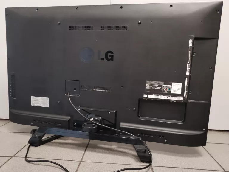 TELEWIZOR LG 47LM640S PILOT BEZ KLAPKI