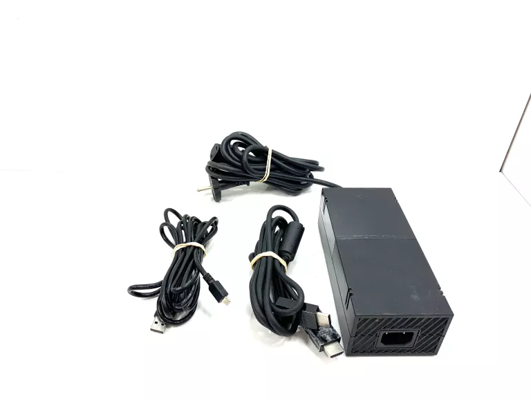 ZESTAW KONSOLA XBOX ONE + KINECT